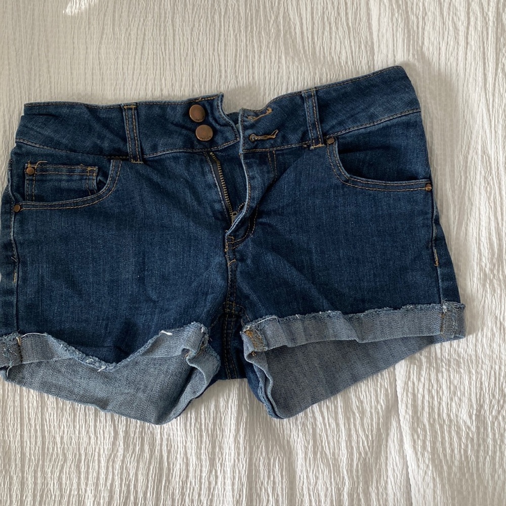 Dark jean shorts, size 4